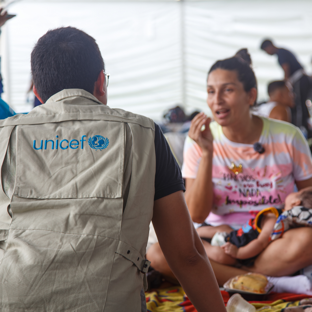  Espacio Amigable para Niños, Niñas y Adolescentes, levantado por UNICEF en el Polideportivo José María Vargas, el martes 30 de junio.